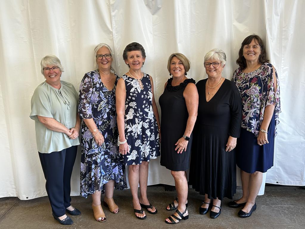 Class of 1978 Alumnae Celebrate Wedding